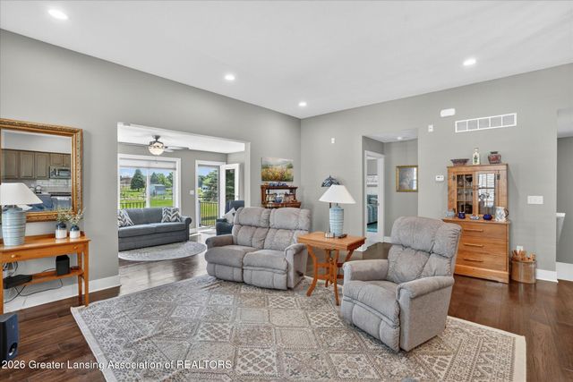 154 Vansickle Drive, Charlotte, MI 48813