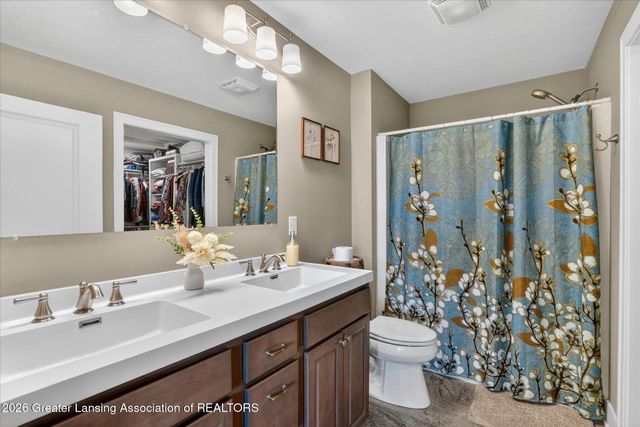 154 Vansickle Drive, Charlotte, MI 48813