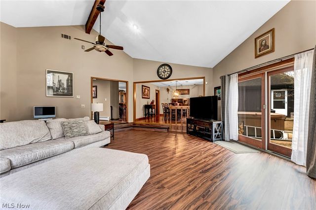2960 Millgate Drive, Willoughby Hills, OH 44094