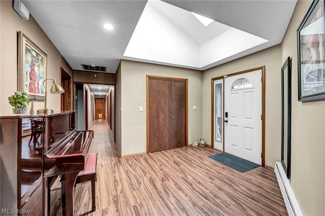 2960 Millgate Drive, Willoughby Hills, OH 44094