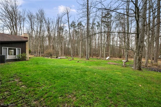 2960 Millgate Drive, Willoughby Hills, OH 44094