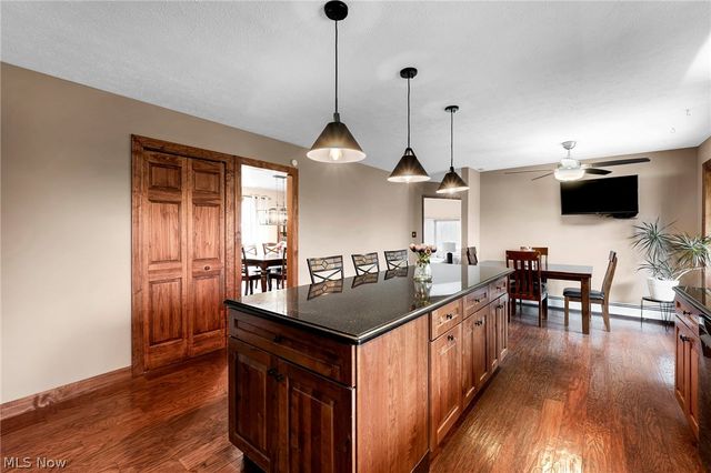 2960 Millgate Drive, Willoughby Hills, OH 44094
