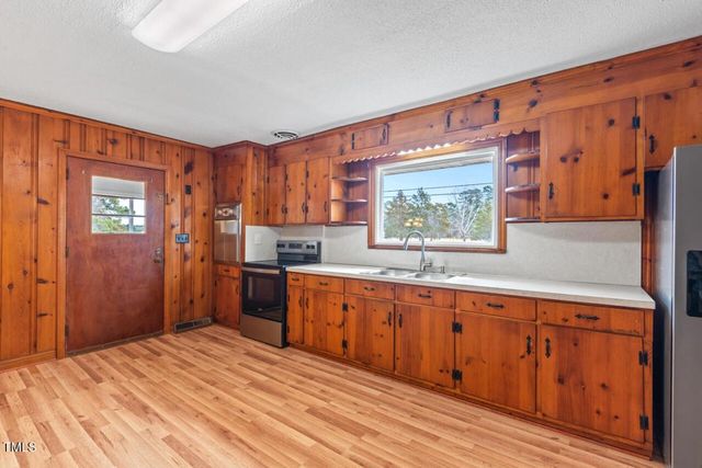 7415 Old Oxford Road, Bahama, NC 27503