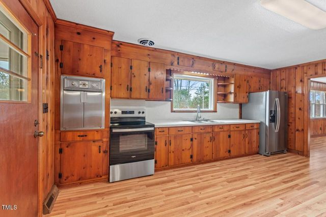 7415 Old Oxford Road, Bahama, NC 27503