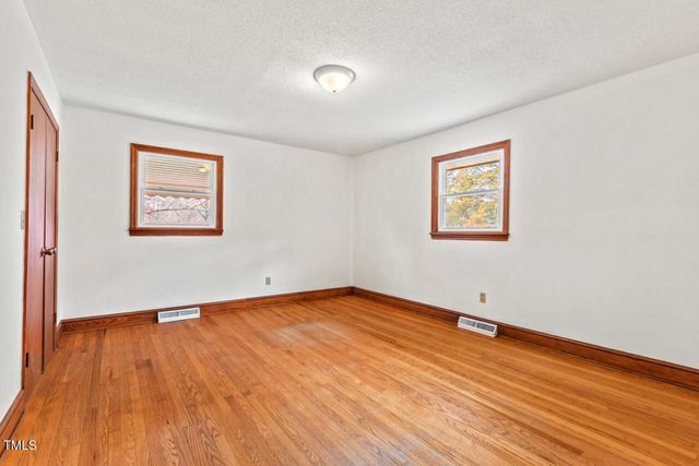 7415 Old Oxford Road, Bahama, NC 27503