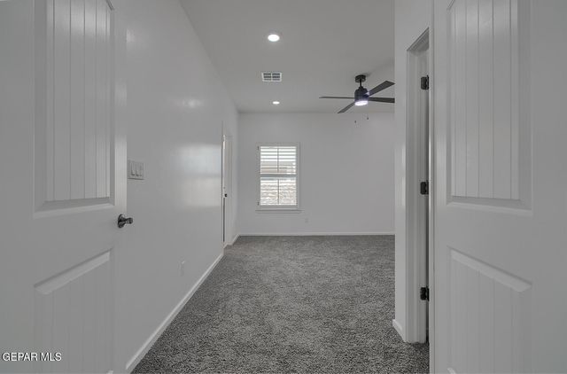 13889 CAROLINA PONCE Avenue, Horizon City, TX 79928