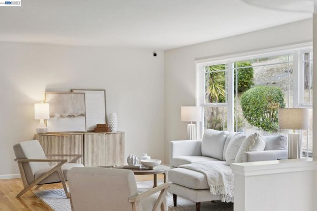 409 Oak Ln, Pleasanton, CA 94566