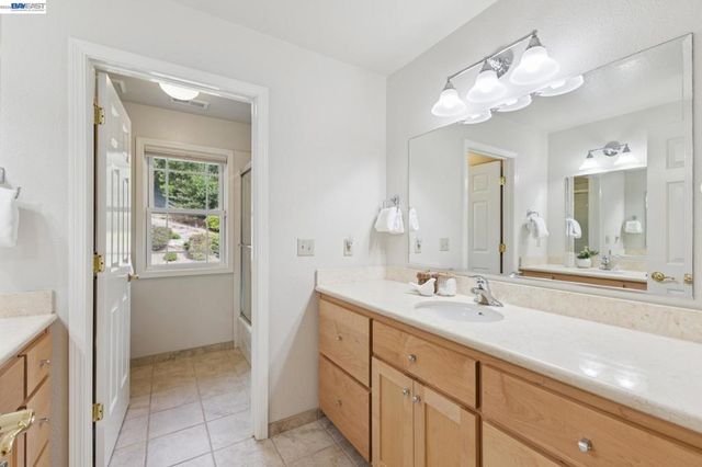 409 Oak Ln, Pleasanton, CA 94566