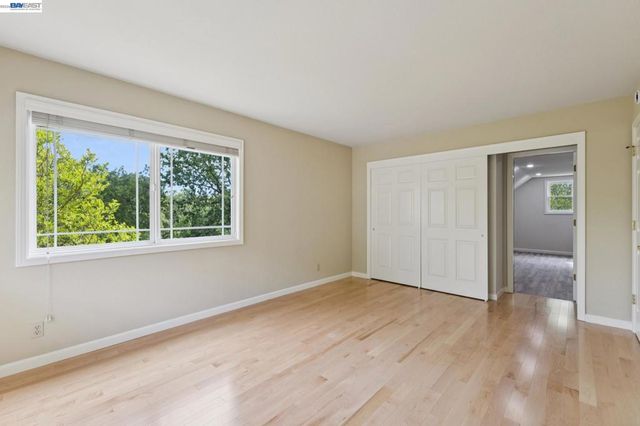 409 Oak Ln, Pleasanton, CA 94566