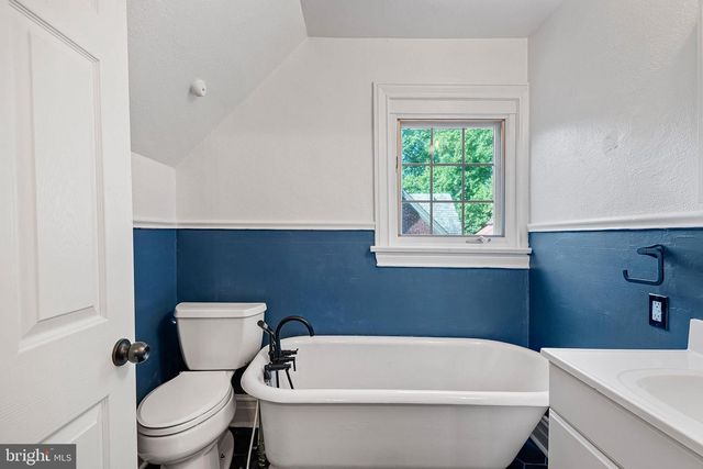 719 NOTTINGHAM RD, Wilmington, DE 19805