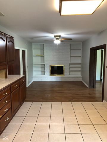 6347 Breamore Road, Indianapolis, IN 46220