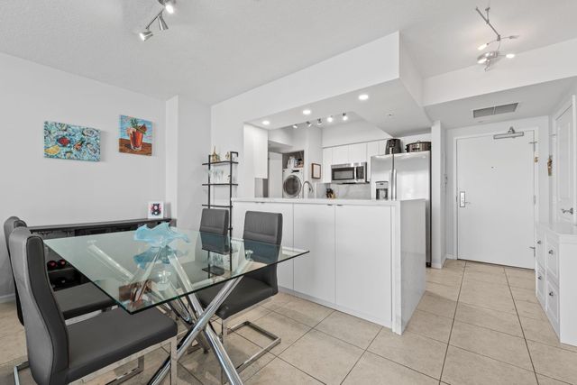 347 N New River Drive 2707, Fort Lauderdale, FL 33301