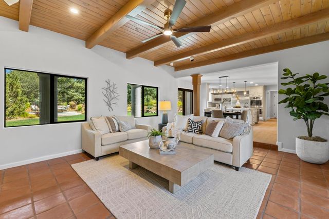 6650 Auburn Folsom Rd, Granite Bay, CA 95746