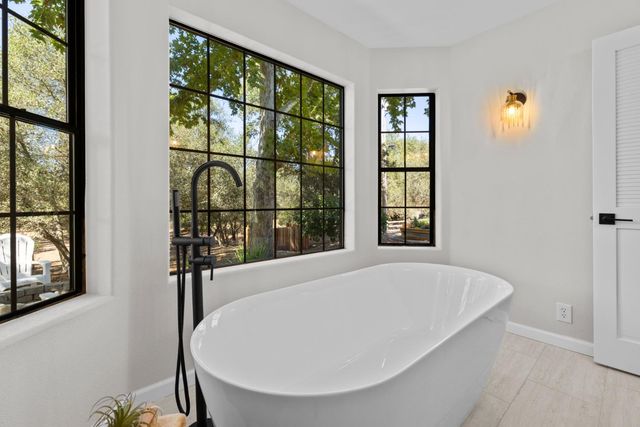 6650 Auburn Folsom Rd, Granite Bay, CA 95746
