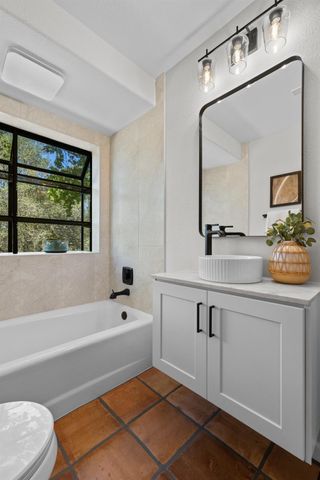 6650 Auburn Folsom Rd, Granite Bay, CA 95746