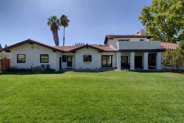 6650 Auburn Folsom Rd, Granite Bay, CA 95746