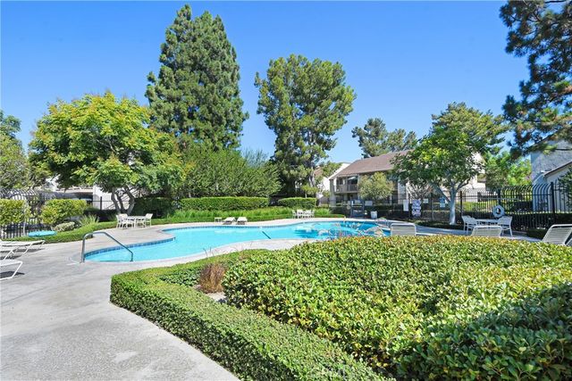 10610 Lakeside Drive N 209, Garden Grove, CA 92840
