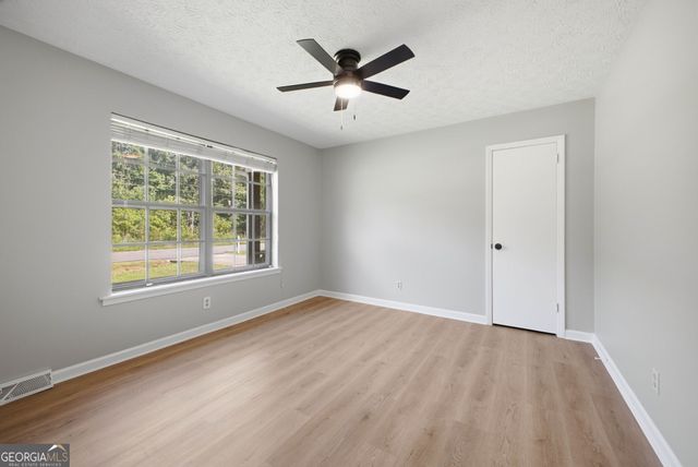 672 Reeceburg Road SE, Silver Creek, GA 30173