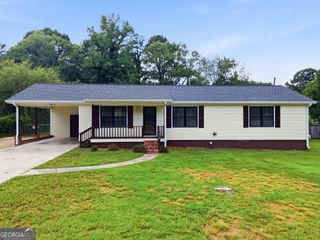 672 Reeceburg Road SE, Silver Creek, GA 30173