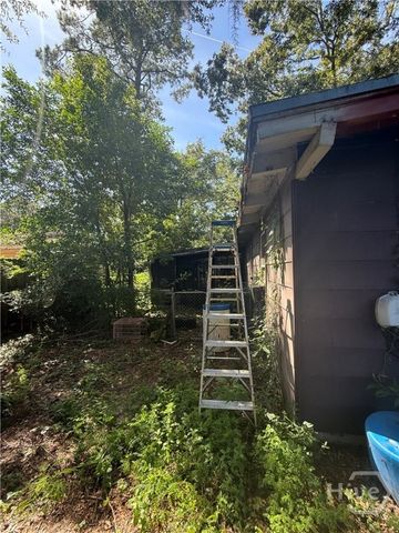 8608 Hurst Avenue, Savannah, GA 31406