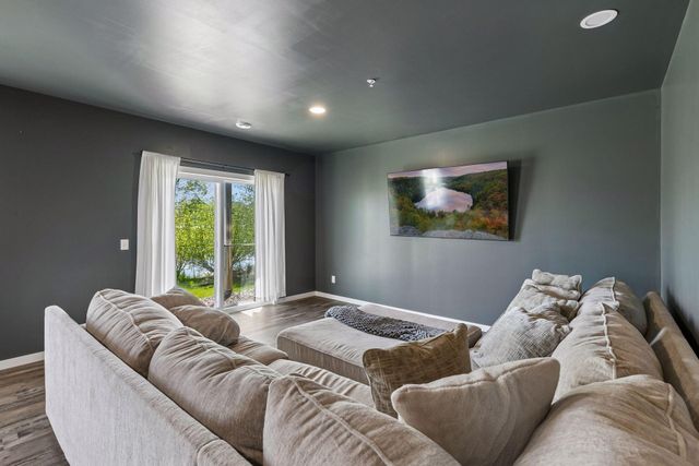 18348 Glasswort Drive, Lakeville, MN 55044