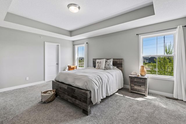 18348 Glasswort Drive, Lakeville, MN 55044