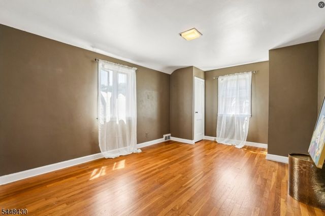 28 Johnson Ave, Teaneck Twp., NJ 07666
