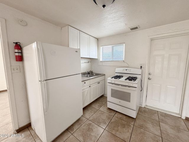 3601 W MELVIN Street 7, Phoenix, AZ 85009