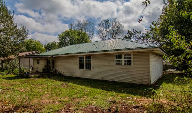 5321 South Street, Morrisville, MO 65710