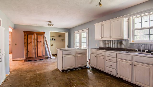 5321 South Street, Morrisville, MO 65710