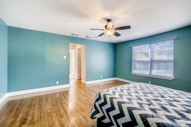 400 ELEANOR AVE, San Antonio, TX 78209