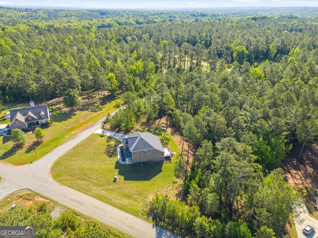 2910 Red Fox Drive, Haddock, GA 31033