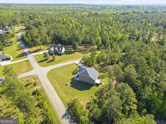 2910 Red Fox Drive, Haddock, GA 31033