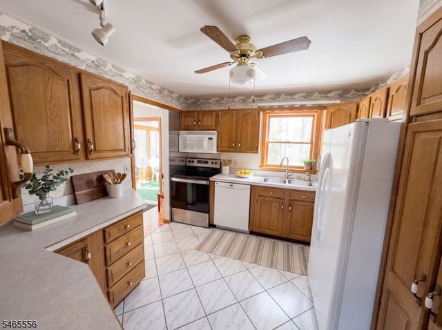 59 Prospect Point Rd, Jefferson Twp., NJ 07849
