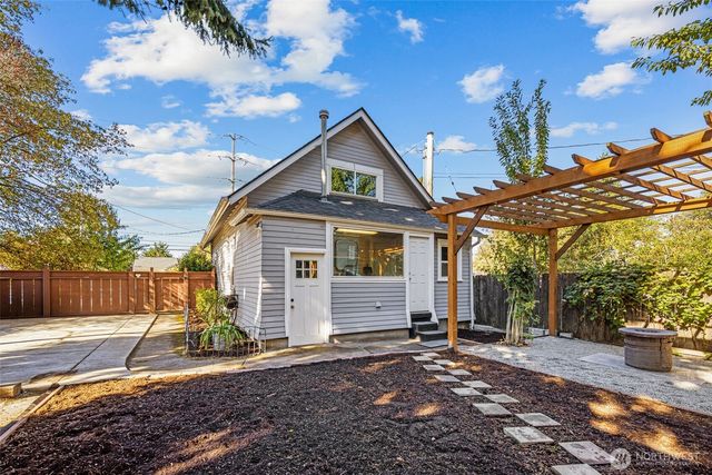 3625 A St, Tacoma, WA 98418