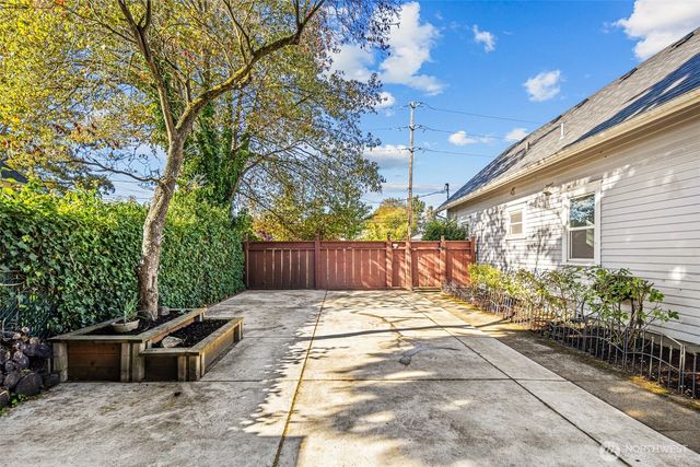 3625 A St, Tacoma, WA 98418