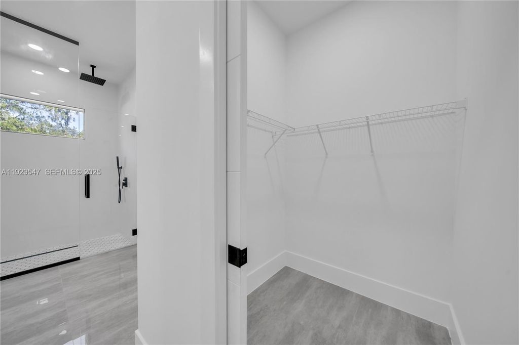 Image 12 of property listing at 1912 Roosevelt, Lehigh Acres, FL 33972