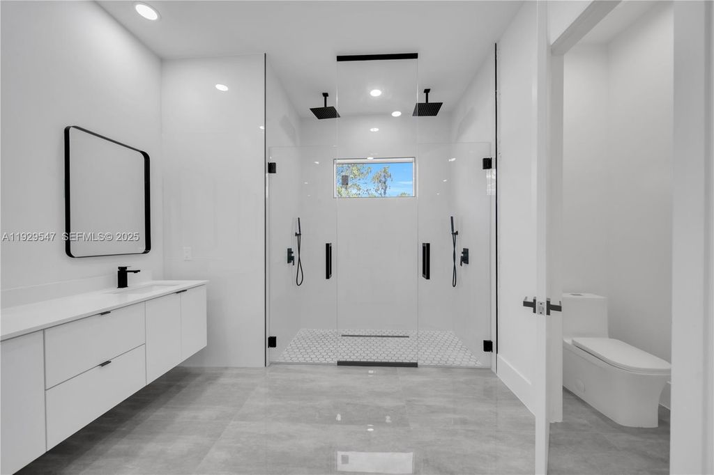 Image 13 of property listing at 1912 Roosevelt, Lehigh Acres, FL 33972