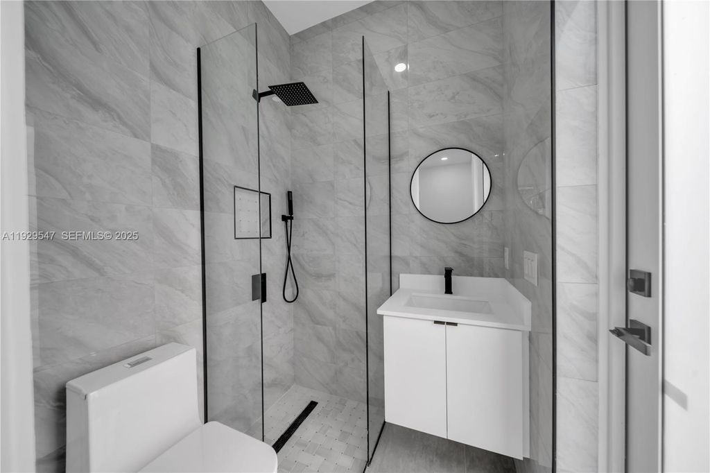 Image 18 of property listing at 1912 Roosevelt, Lehigh Acres, FL 33972