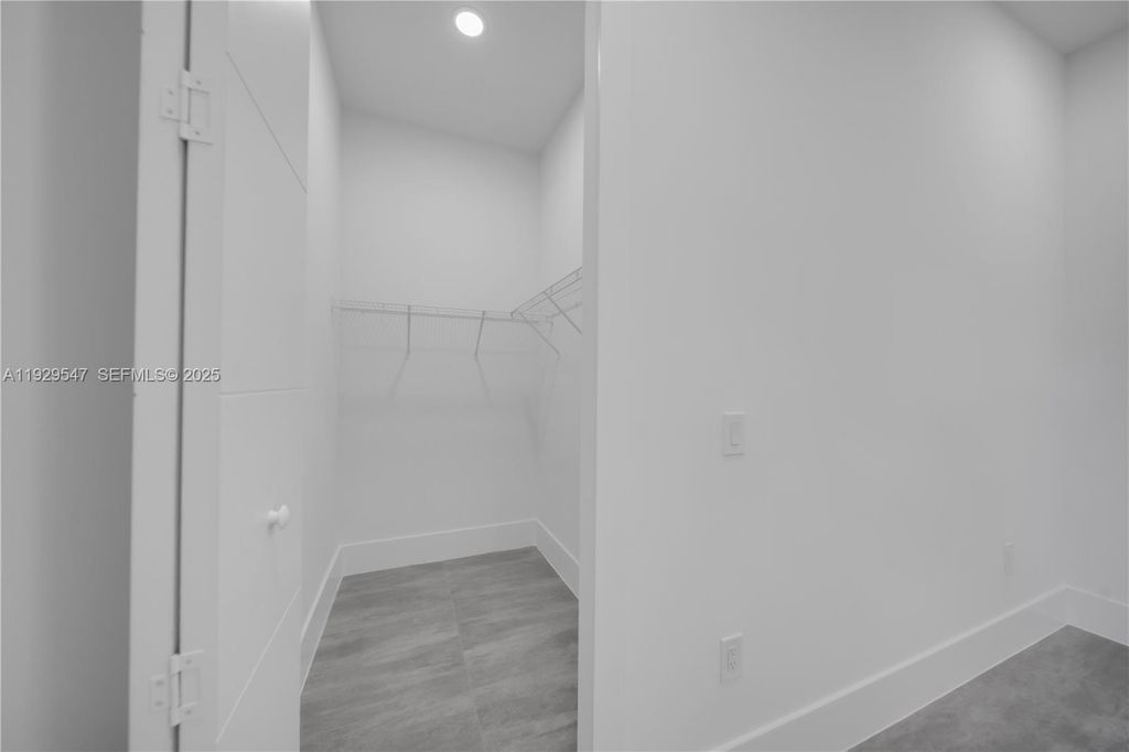 Image 22 of property listing at 1912 Roosevelt, Lehigh Acres, FL 33972