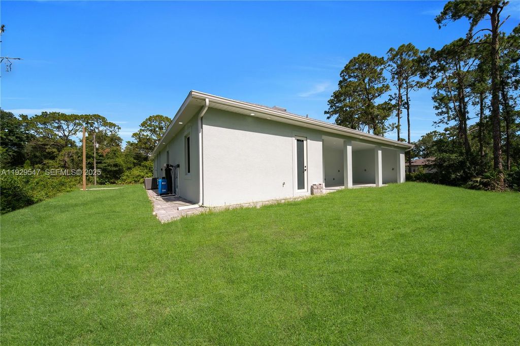 Image 25 of property listing at 1912 Roosevelt, Lehigh Acres, FL 33972