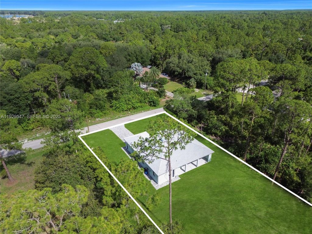 Image 40 of property listing at 1912 Roosevelt, Lehigh Acres, FL 33972