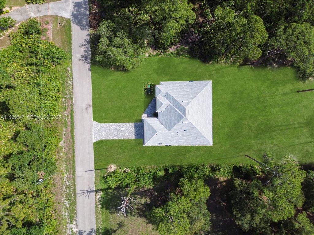 Image 41 of property listing at 1912 Roosevelt, Lehigh Acres, FL 33972