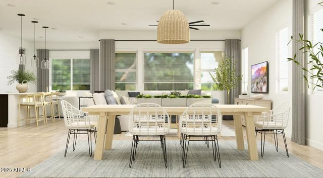 14989 W DESERT HOLLOW Drive, Surprise, AZ 85387