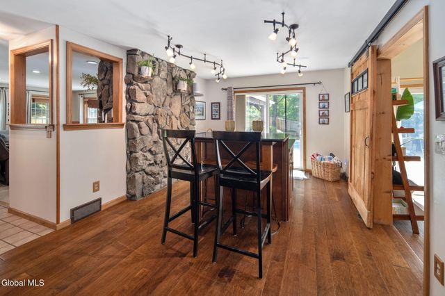 7 Hickory Lane, Sand Lake, NY 12018