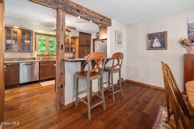 7 Hickory Lane, Sand Lake, NY 12018