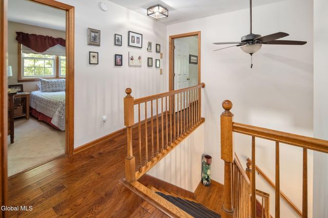 7 Hickory Lane, Sand Lake, NY 12018