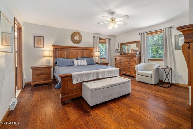7 Hickory Lane, Sand Lake, NY 12018