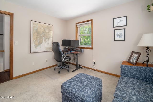 7 Hickory Lane, Sand Lake, NY 12018