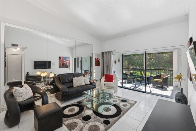 2289 SW 15th Street 132, Deerfield Beach, FL 33442